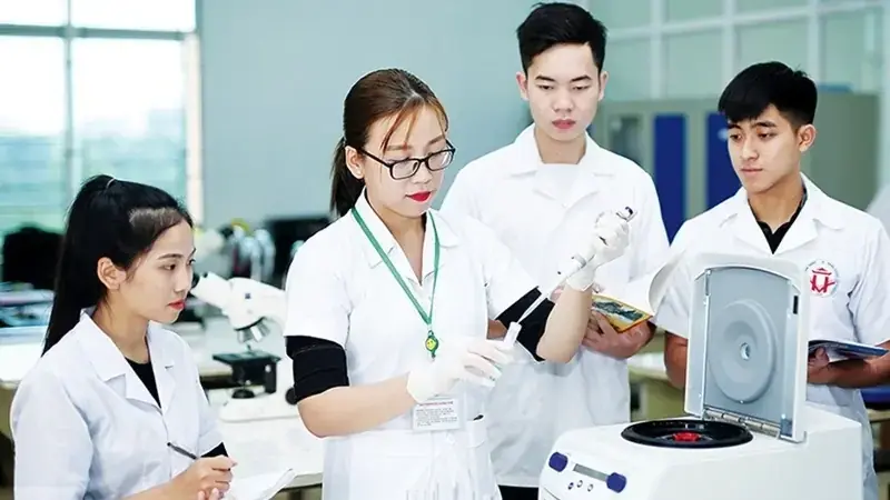 Khơi dậy đam mê khoa học trong học sinh | Giáo dục và Đào tạo | 10/08/2025